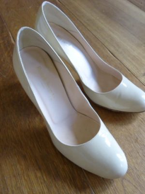 RUSSELL & BROMLEY NUDE COURT SHOES