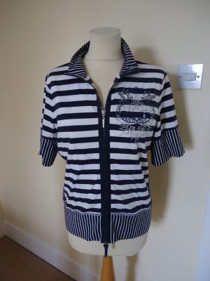 AIRFIELD NAVY AND WHITE STRIPED ZIPPED TOP