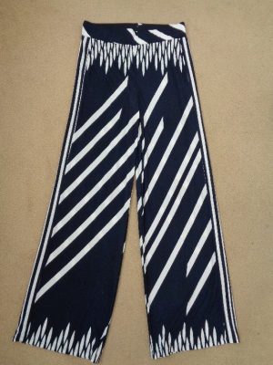 FRANK LYMAN NAVY BLUE AND WHITE PRINT WIDE LEG TROUSERS - SIZE 10