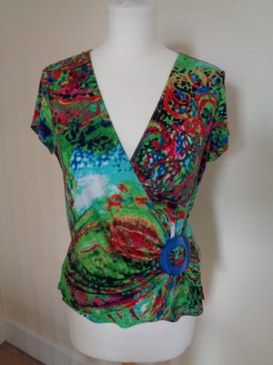 JOSEPH RIBKOFF GREEN MULTI WRAP TOP WITH BUCKLE DETAIL