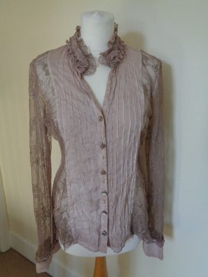 ELISA CAVALETTI DUSKY PINK NET LACE BLOUSE WITH FEATURE BUTTONS