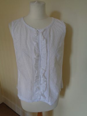 MARC CAIN WHITE LACE SLEEVELESS TOP