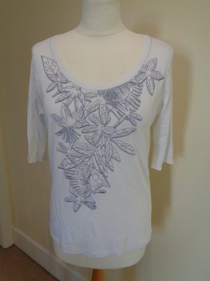 MARC CAIN WHITE T-SHIRT WITH GREY AND SILVER SPARKLE LEAF PRINT