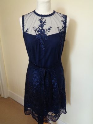 NANETTE LEPORE NAVY BLUE LACE SLEEVELESS DRESS WITH TIE DETAIL