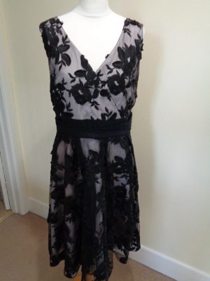 JACQUES VERT BLACK LACE SLEEVELESS DRESS WITH PEARL LINING