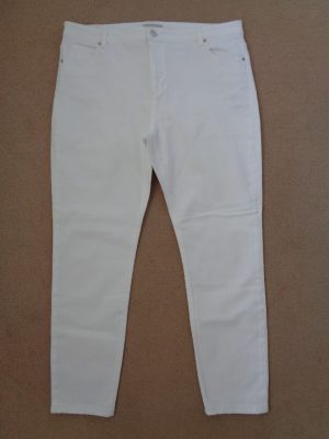 HOBBS WHITE CROPPED JEANS