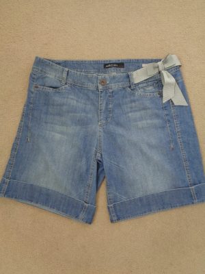 MARC CAIN BLUE DENIM SHORTS WITH SILVER BOW DETAIL AND TURN UP CUFFS